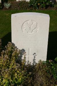 Dozinghem Military Cemetery - Marshall, Alfred